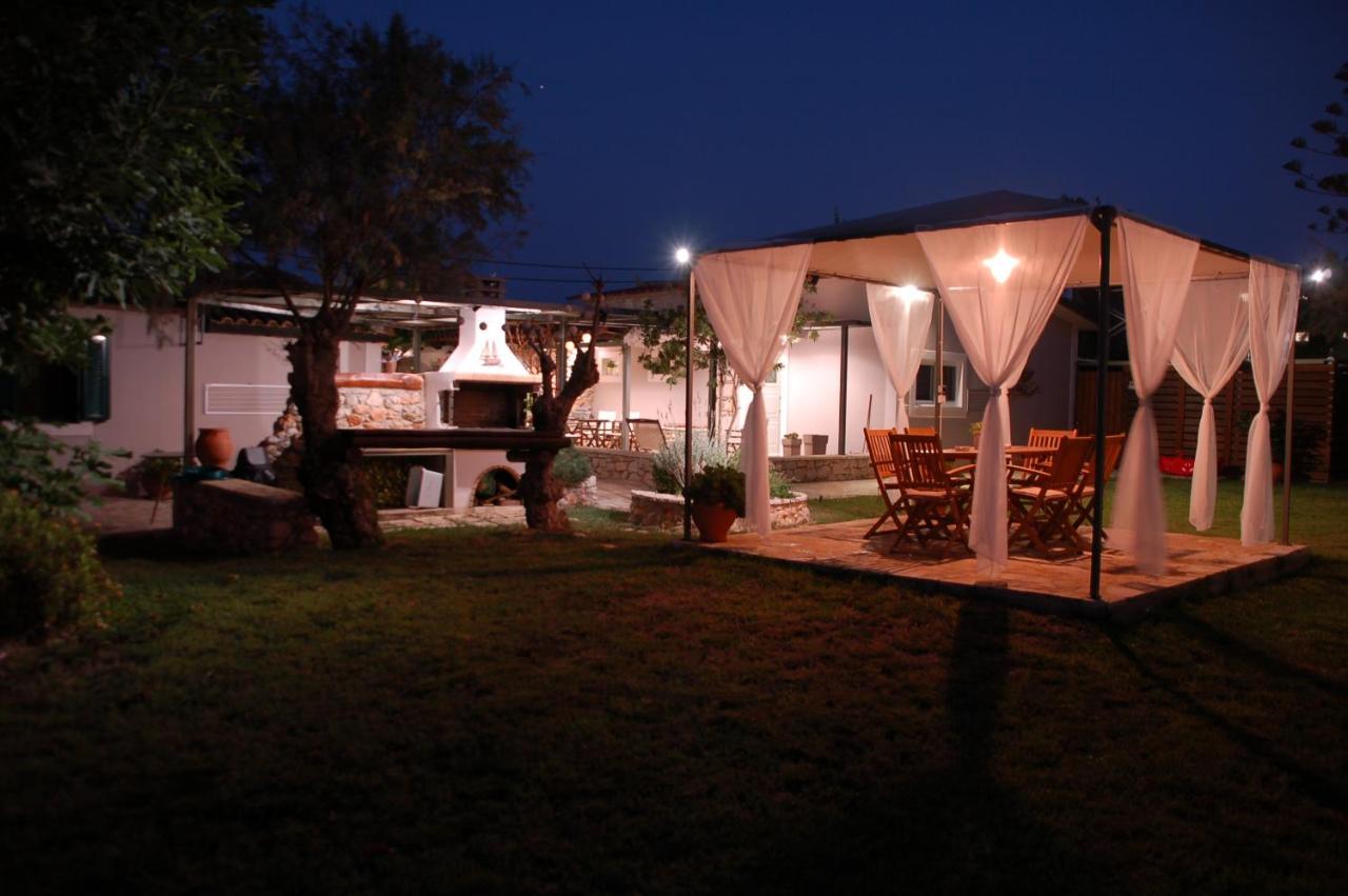 Domenica Apts I *